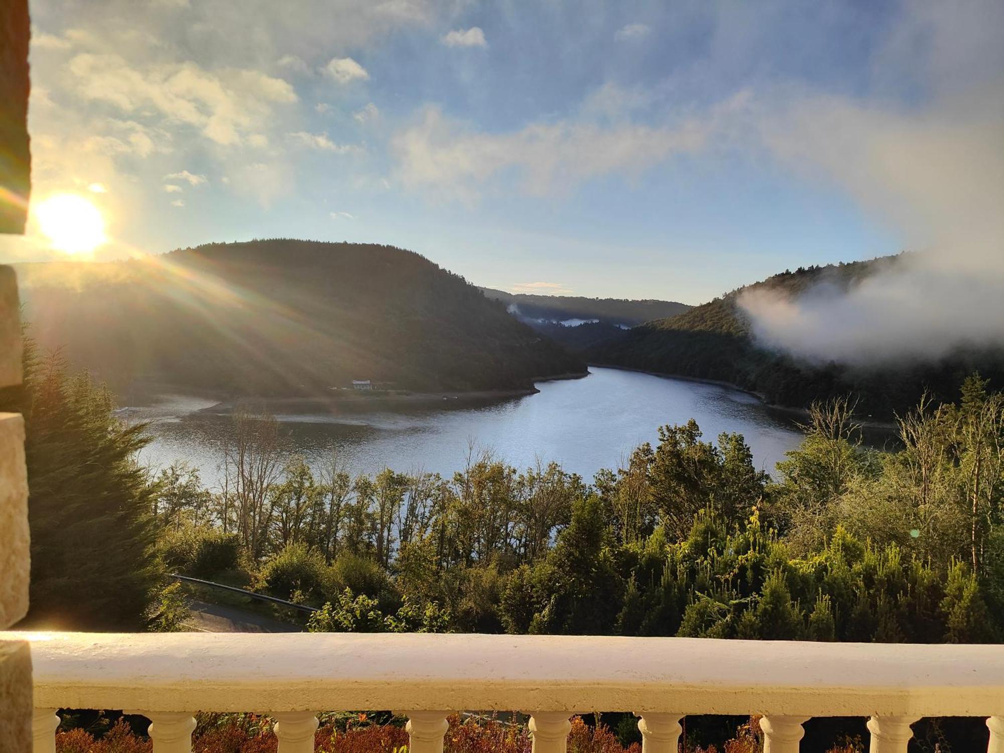 Ma Villa Au Bord De L'Eau Miremont  Buitenkant foto